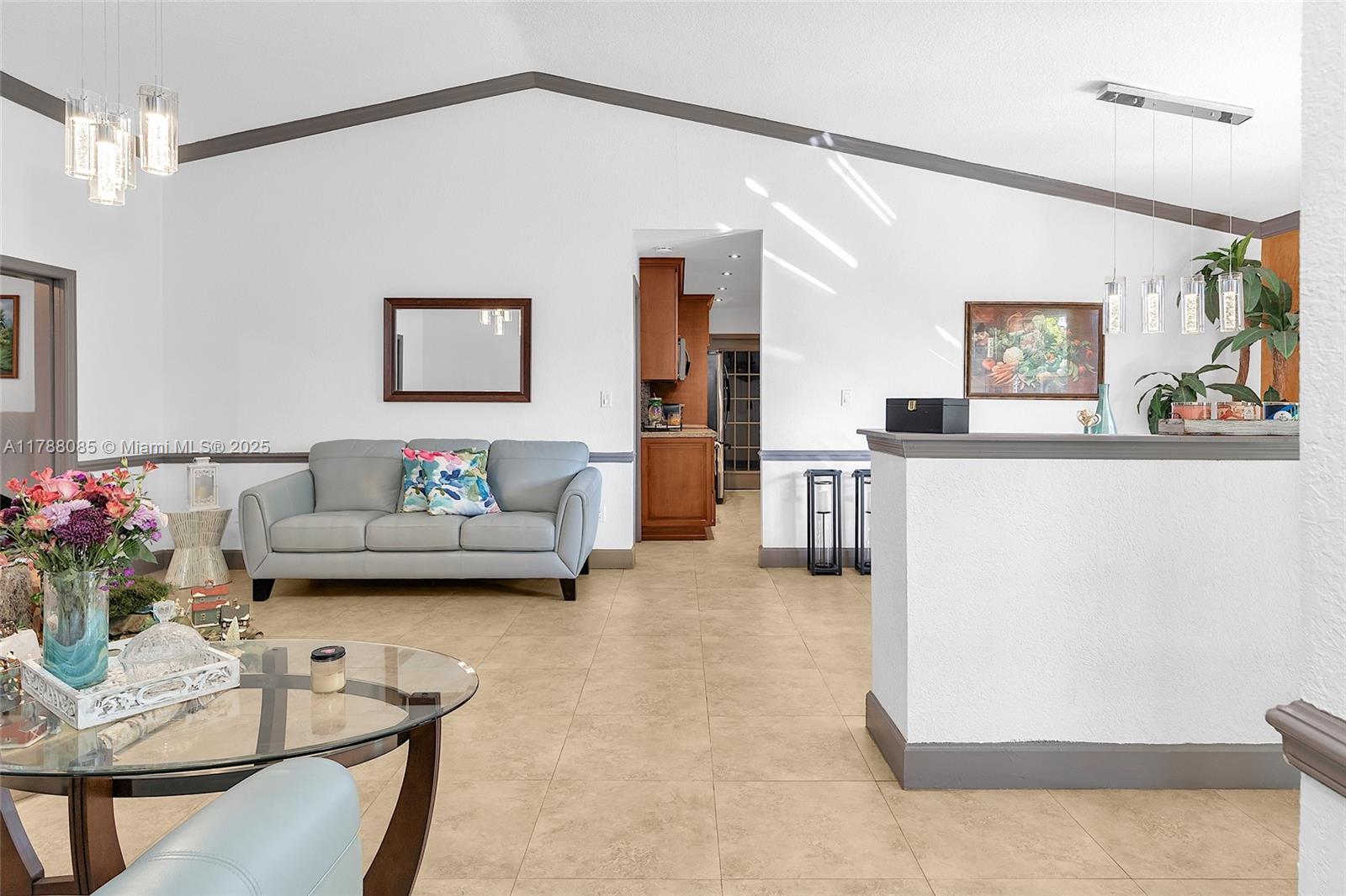 KINGS GRANT EAST - Residential