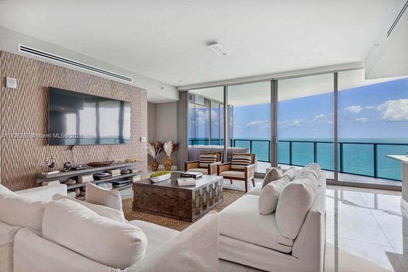 15701 Collins Ave 2902