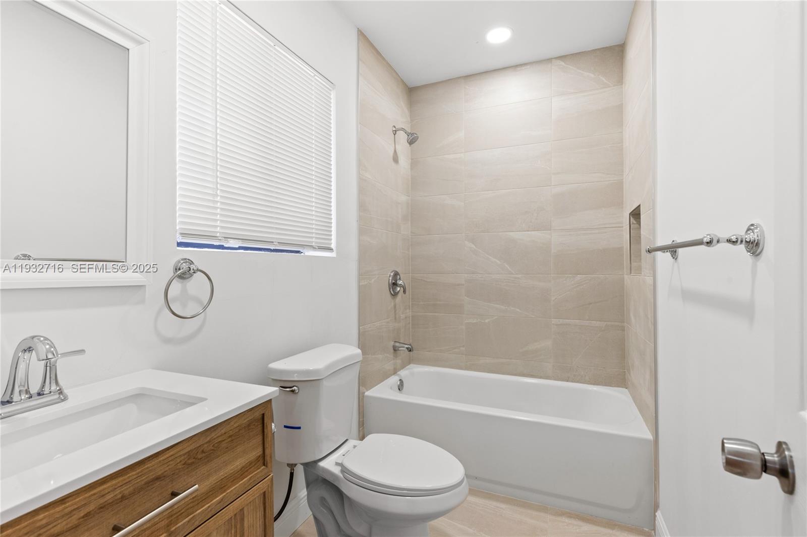 ORANGEBROOK GOLF ESTATES - Residential Lease