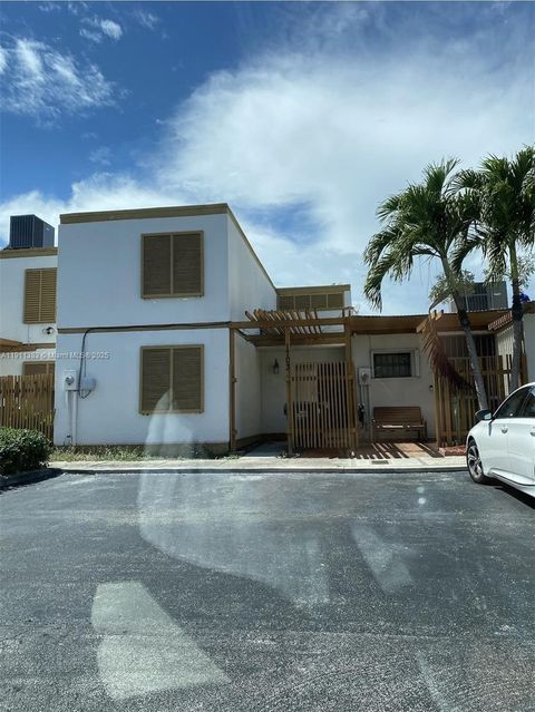 1703 SW 131st Place Cir S Miami FL 33175