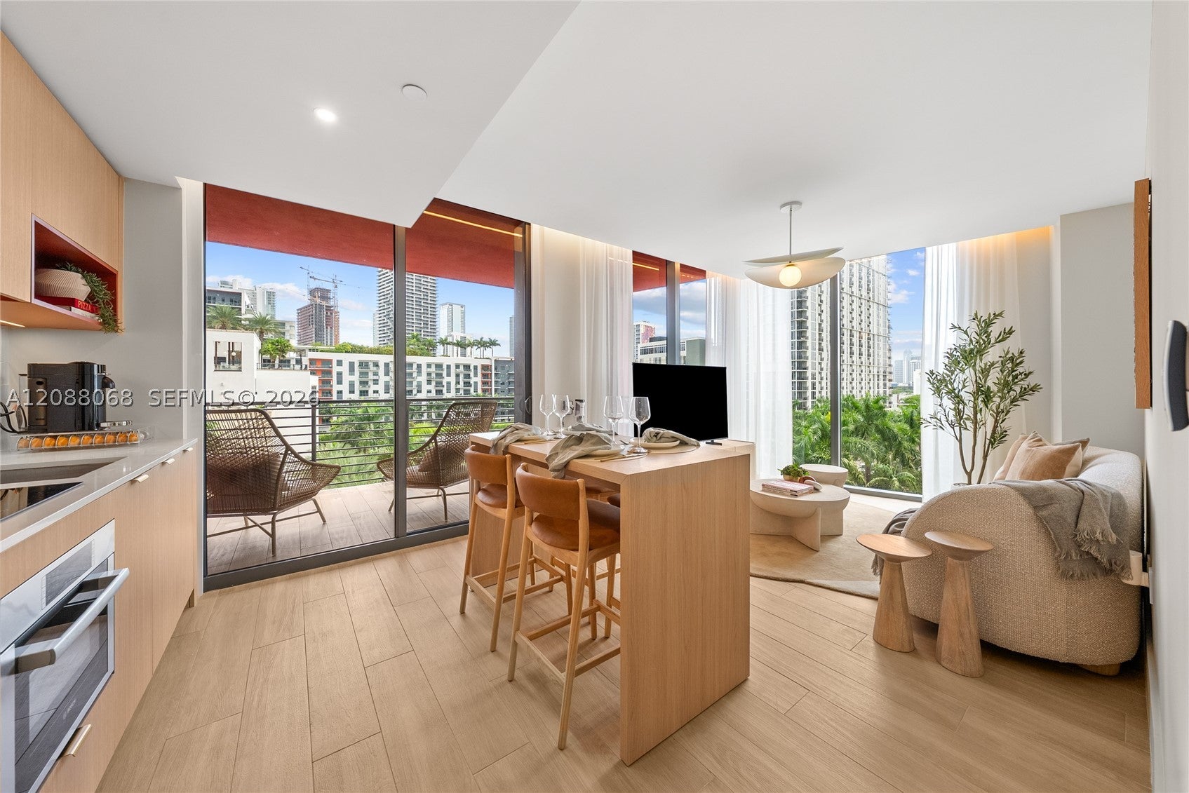 90 NE 32nd St 501