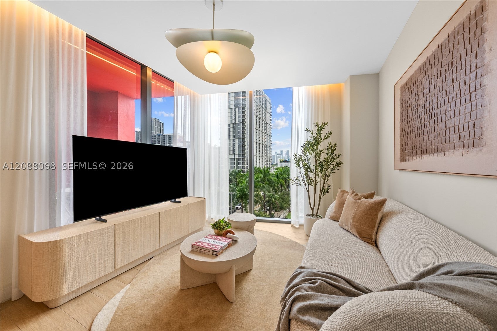 90 NE 32nd St 501