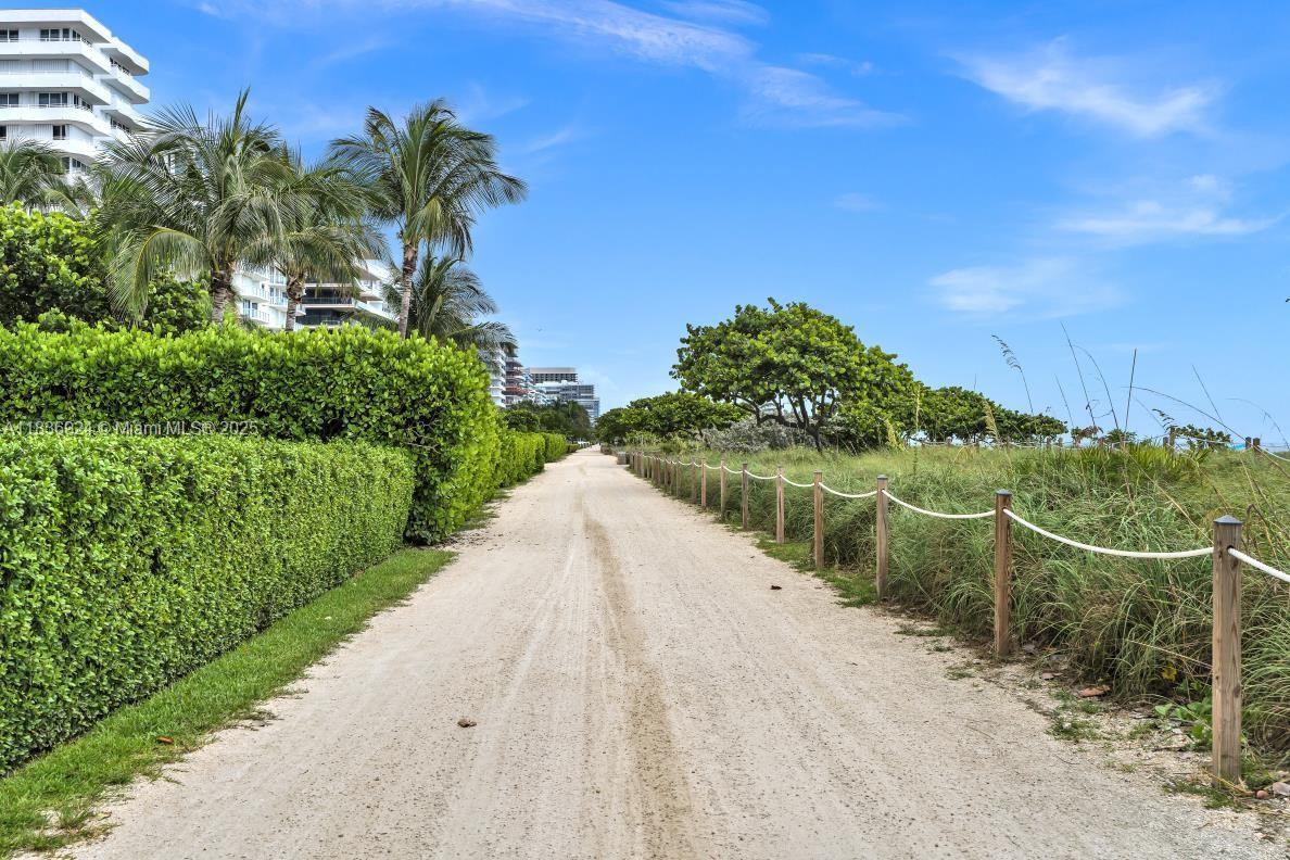 8855 E Collins Ave 2F, Surfside, FL, 33154/$769,000 1 8855 E Collins Ave 2F