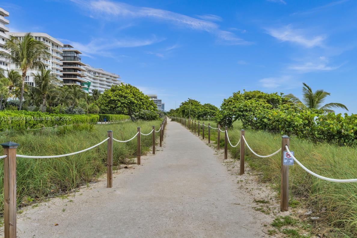 8855 E Collins Ave 2F, Surfside, FL, 33154/$769,000 2 8855 E Collins Ave 2F