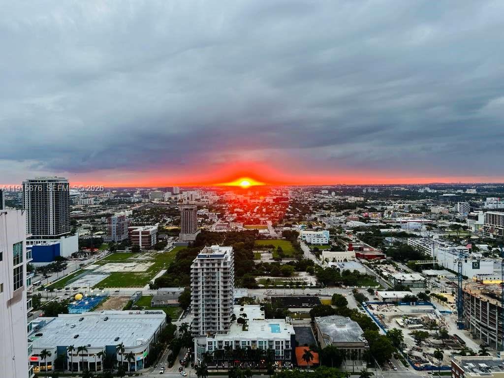 1800 CLUB CONDO - Residential