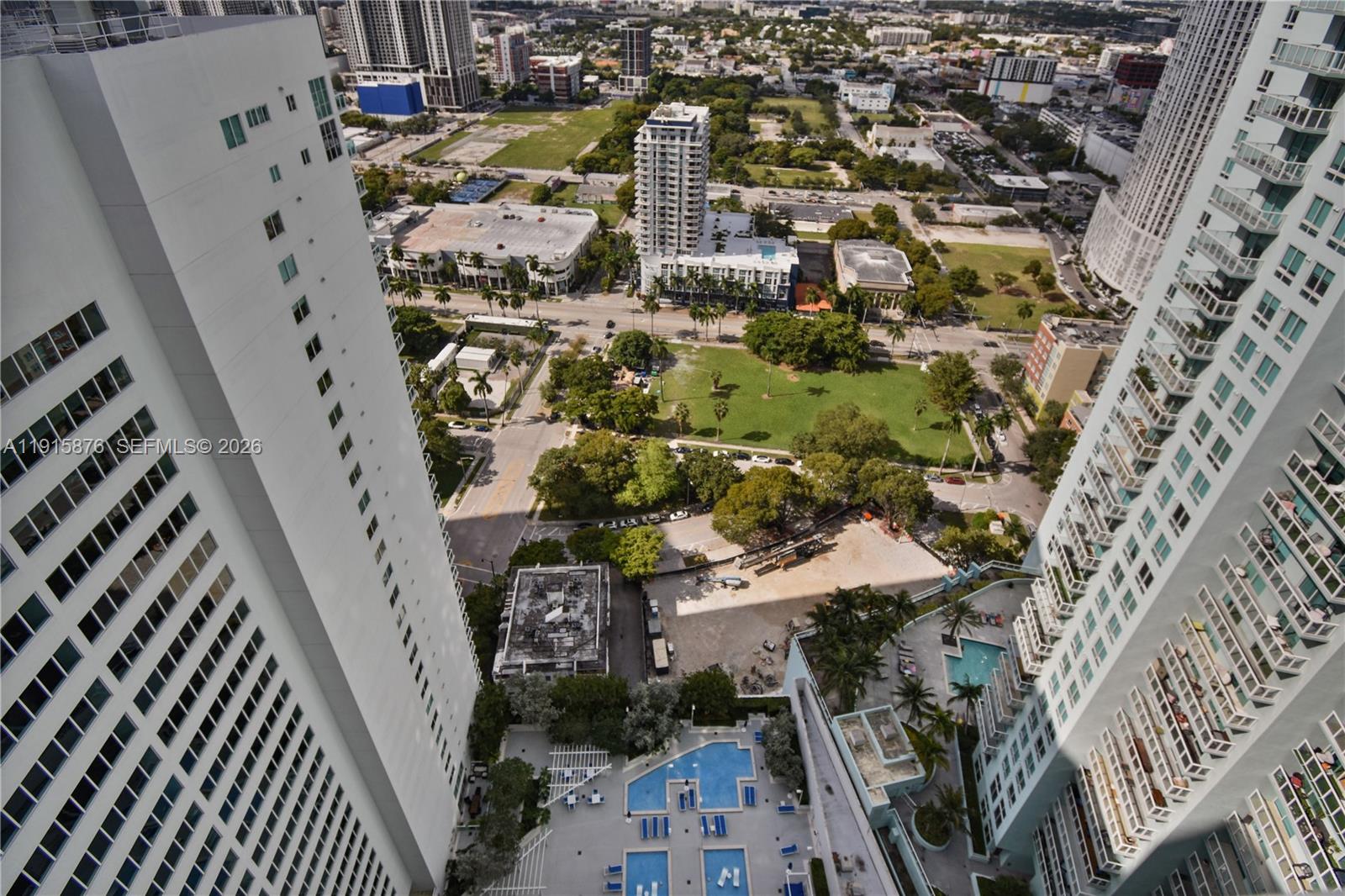 1800 CLUB CONDO - Residential