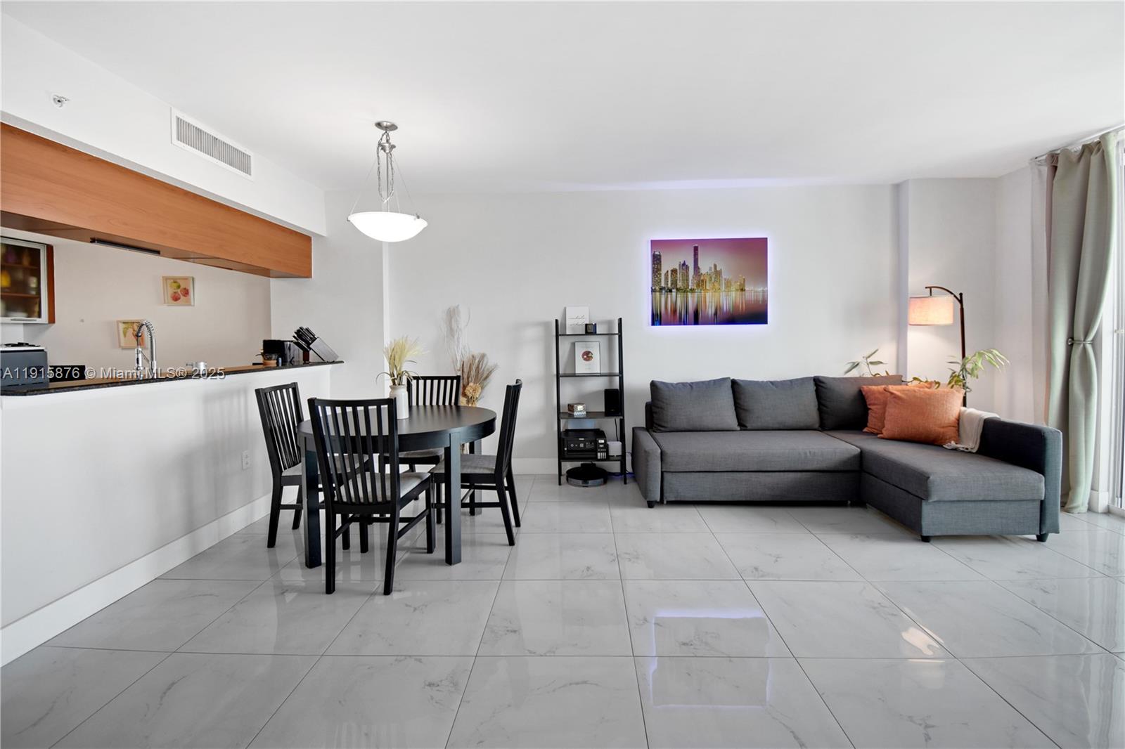 1800 N Bayshore Dr 4106