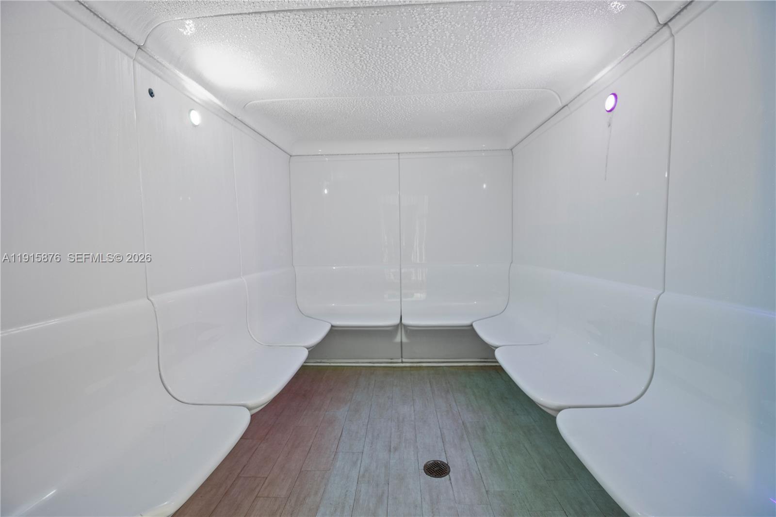 1800 CLUB CONDO - Residential