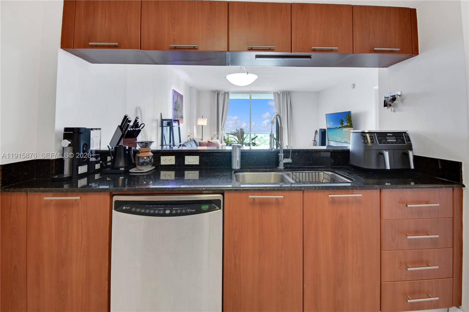 1800 CLUB CONDO - Residential