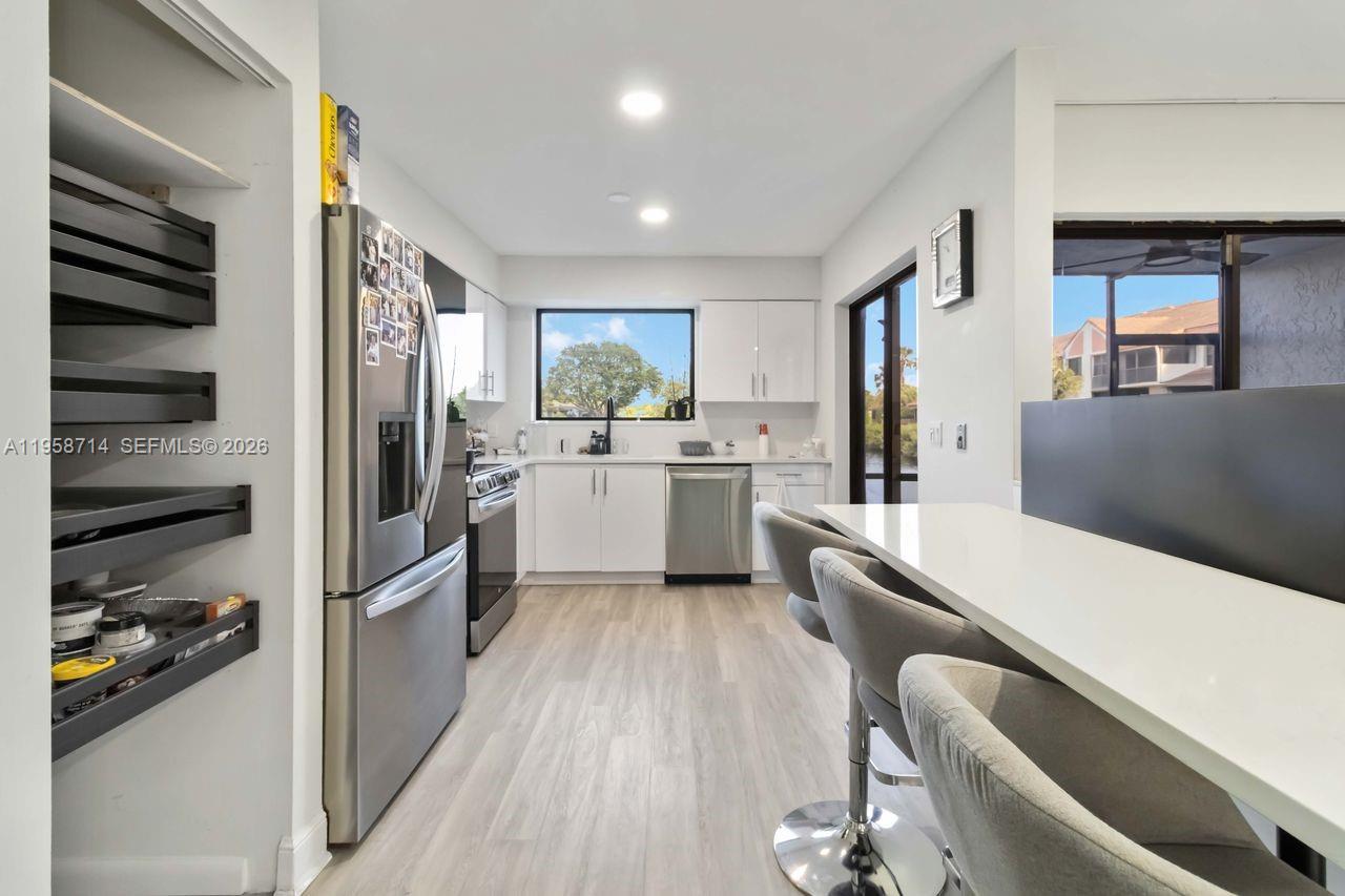 EMERALD OAKS 17 CONDO - Residential Lease