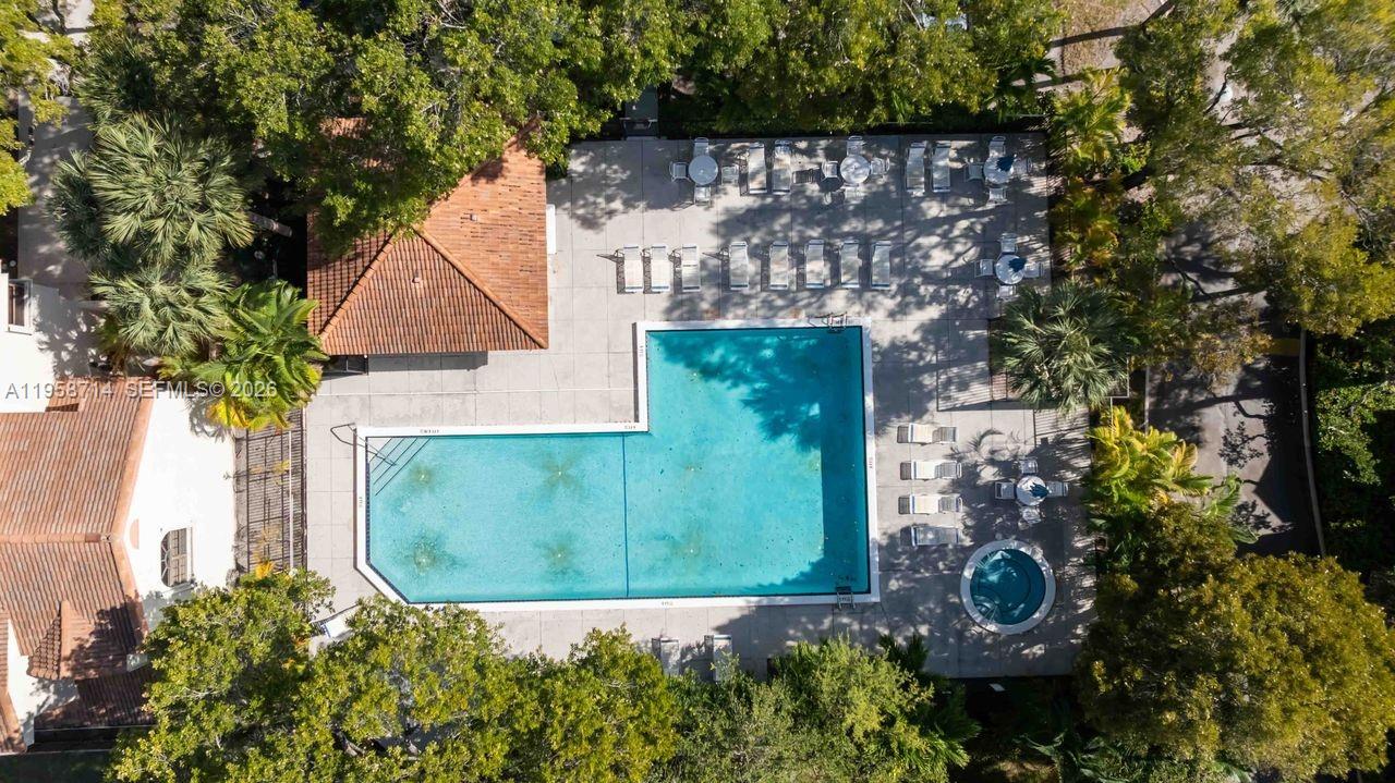 EMERALD OAKS 17 CONDO - Residential Lease