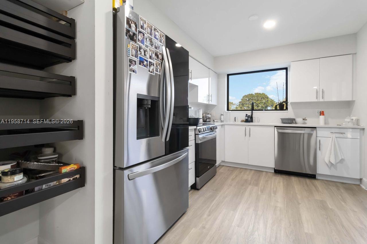 EMERALD OAKS 17 CONDO - Residential Lease