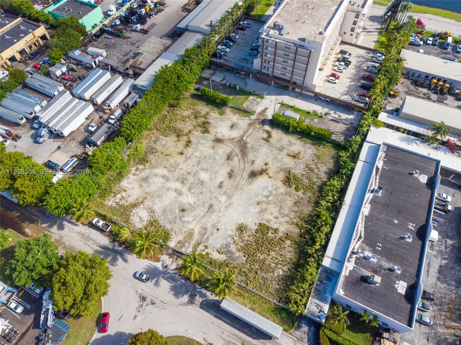 FLORIDA FRUIT LAND IN SEC - Land