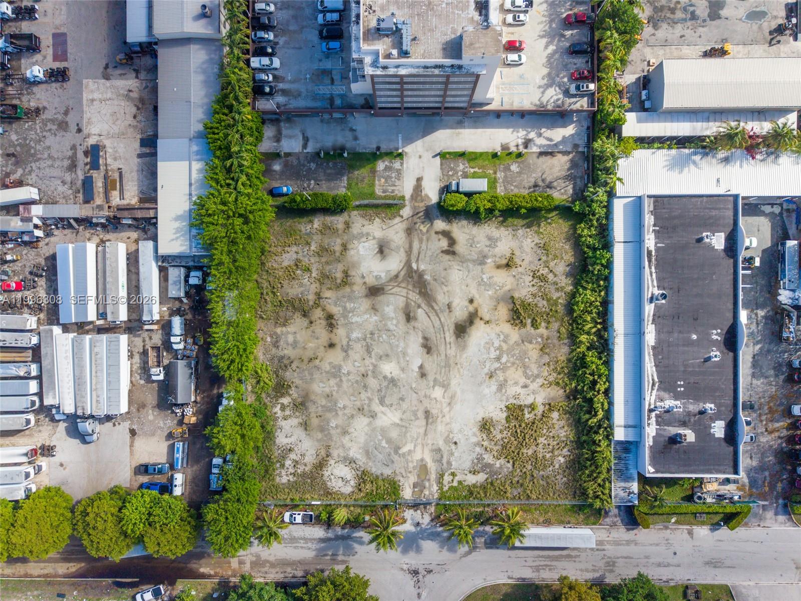 FLORIDA FRUIT LAND IN SEC - Land