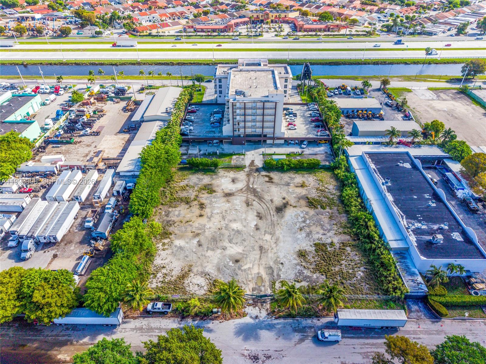 FLORIDA FRUIT LAND IN SEC - Land