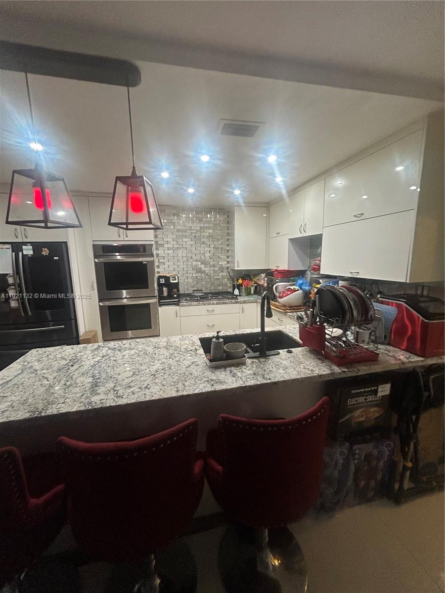 BISCAYNE HIGHLANDS - Residential