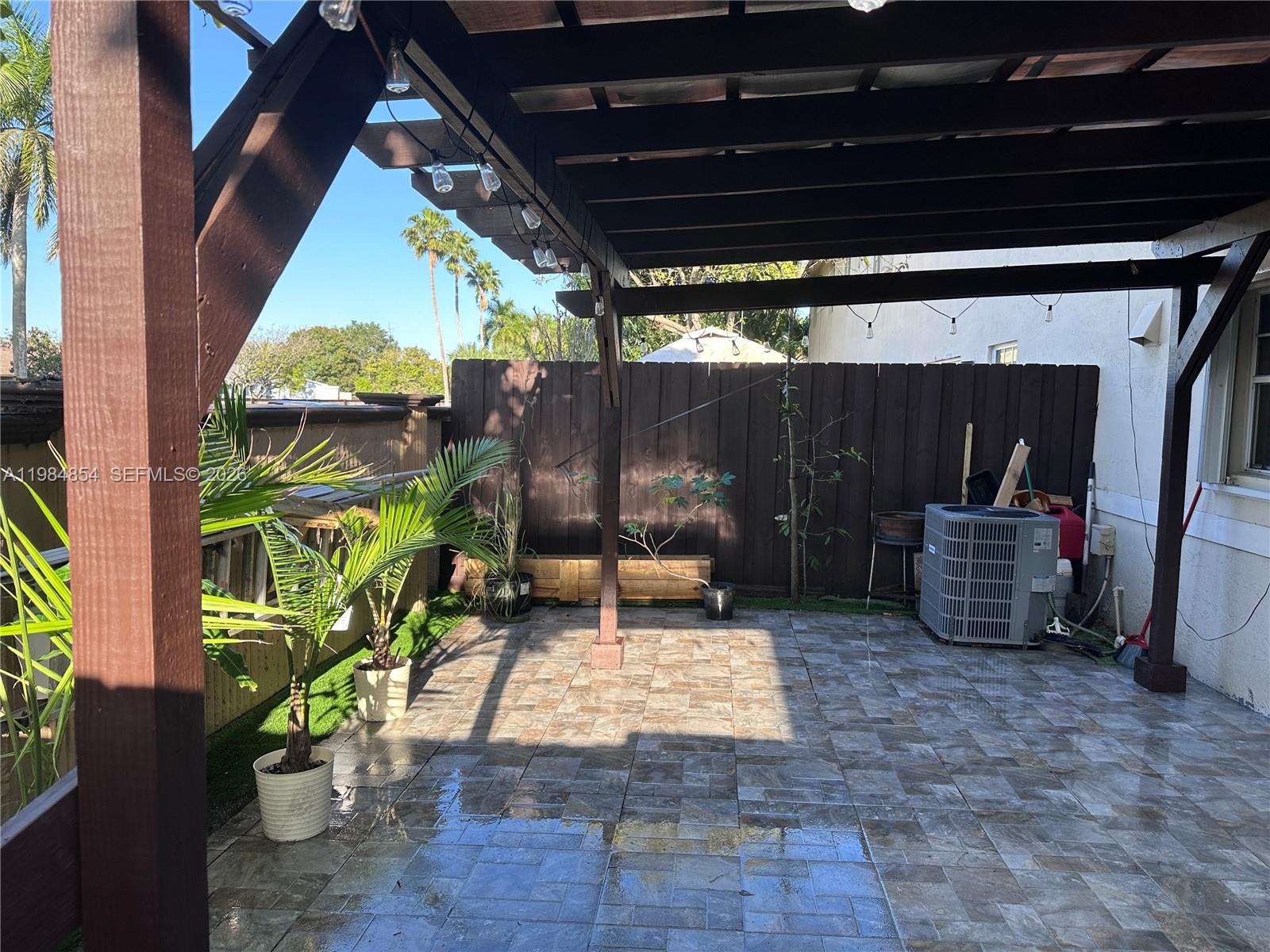 HONEY HILL PARK - Residential