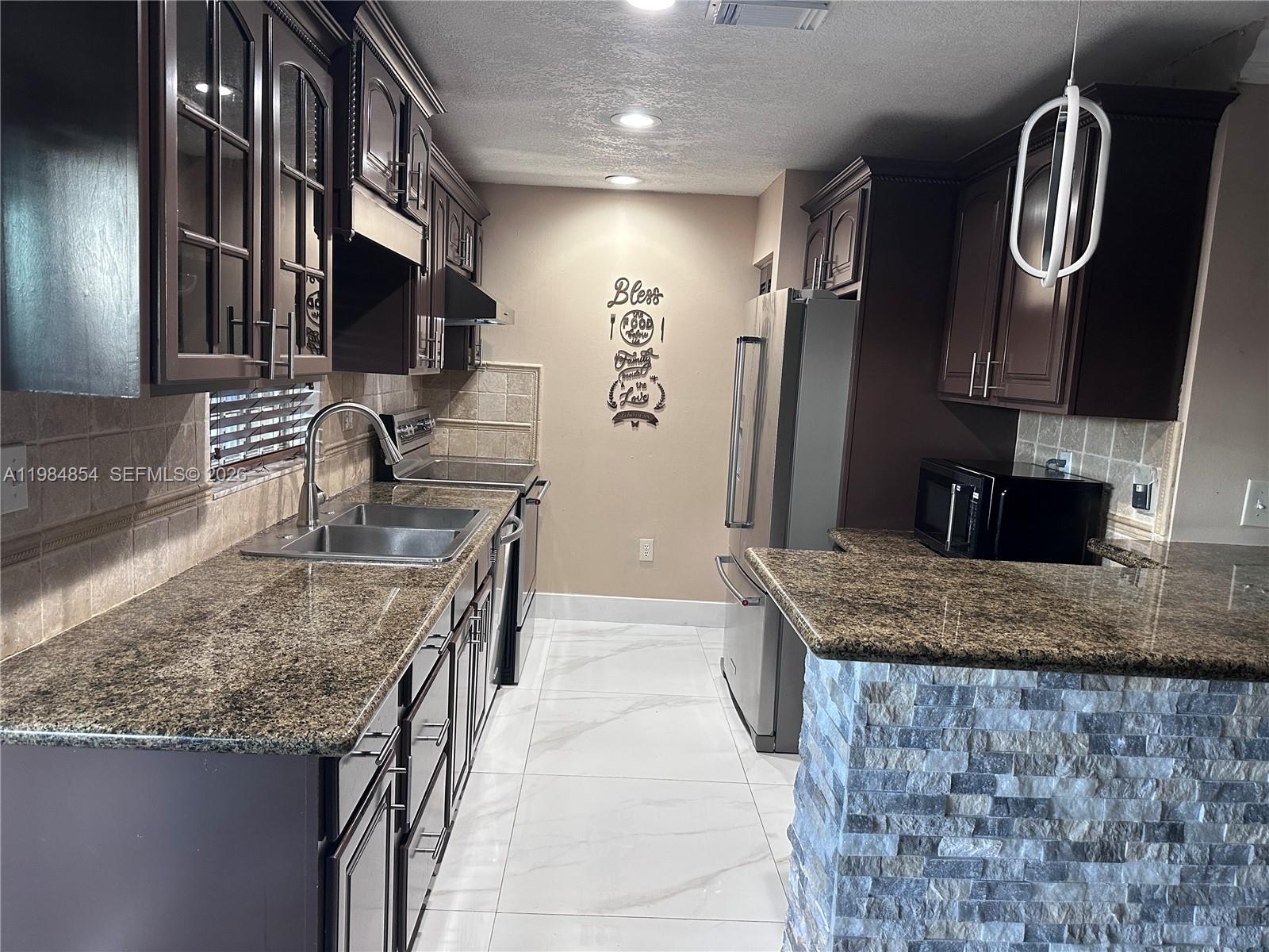 HONEY HILL PARK - Residential