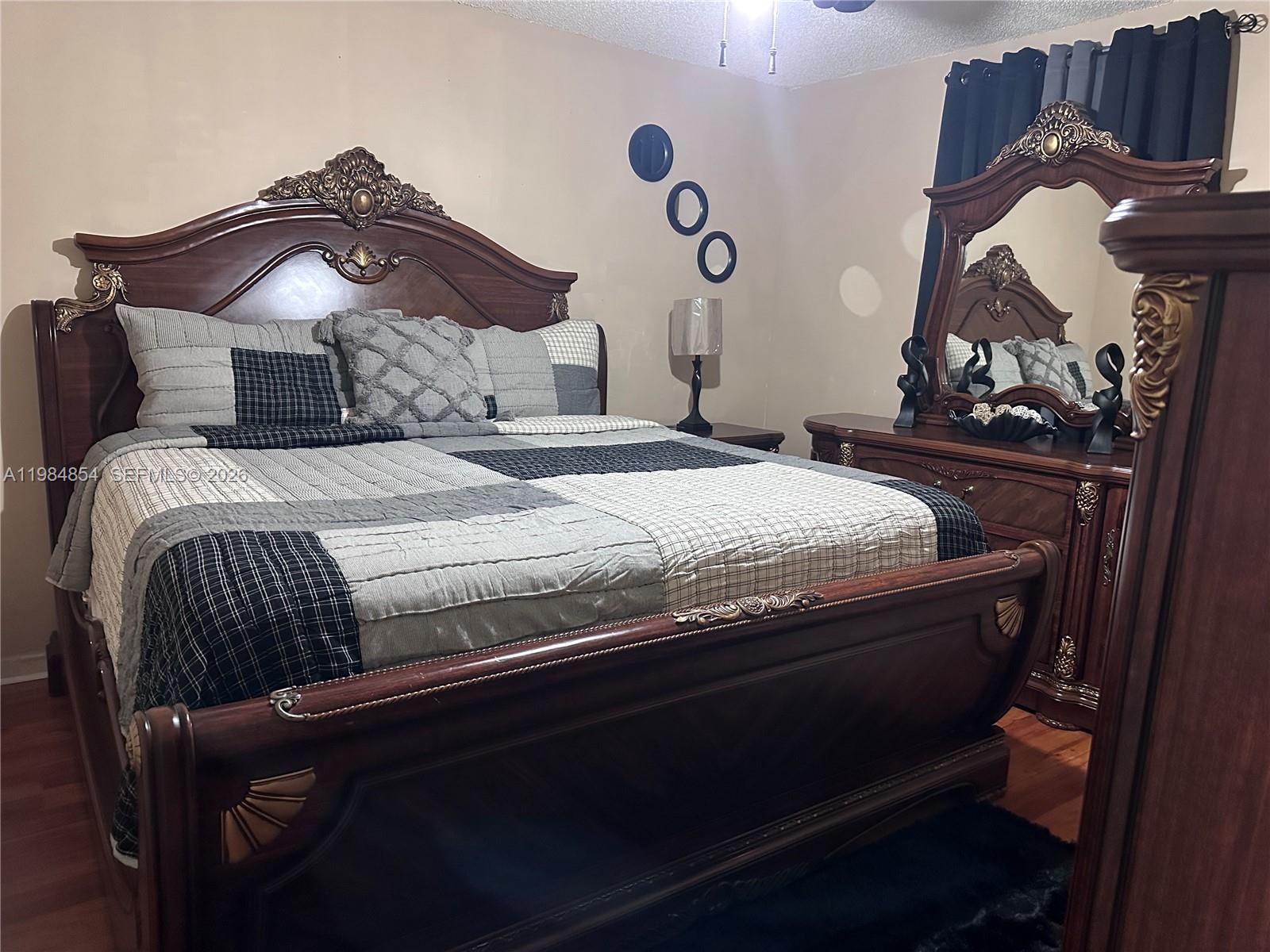 HONEY HILL PARK - Residential