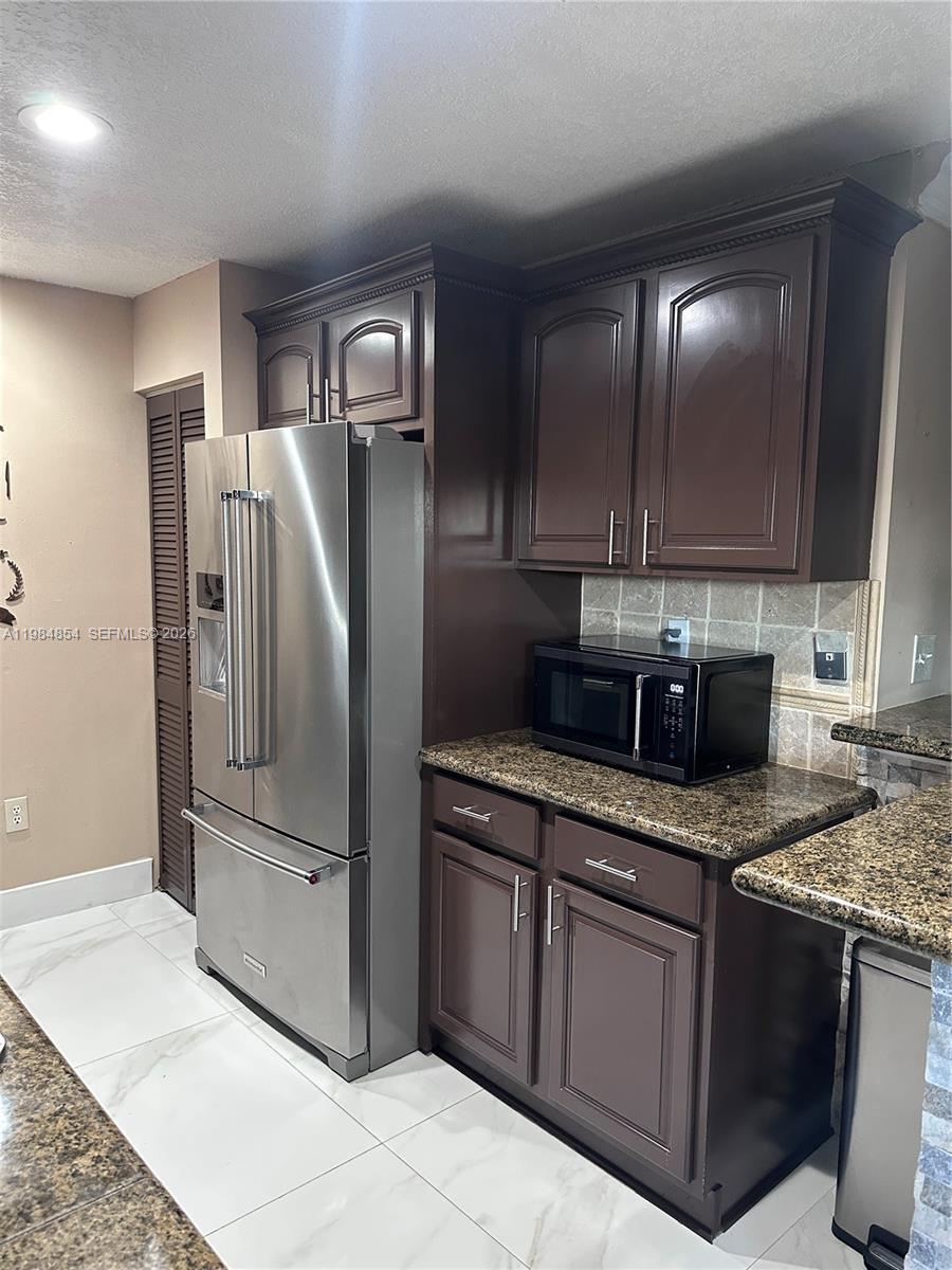 HONEY HILL PARK - Residential