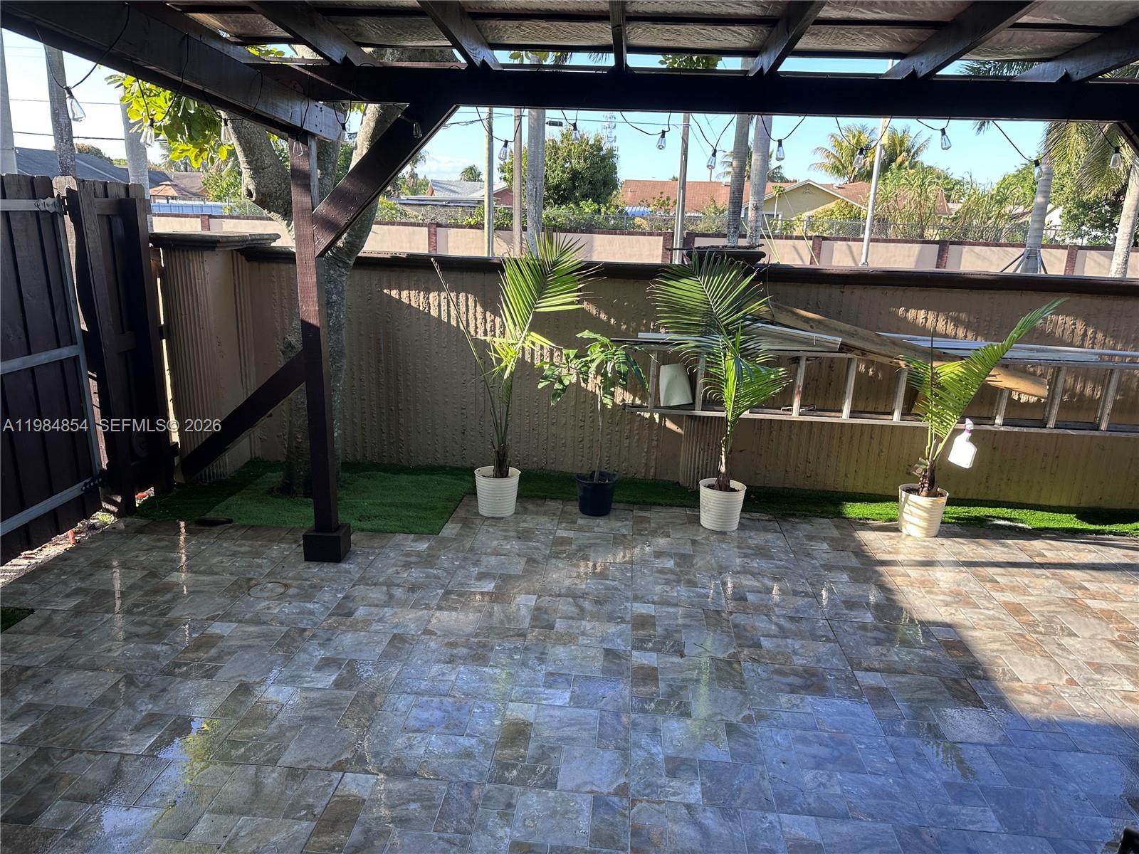 HONEY HILL PARK - Residential