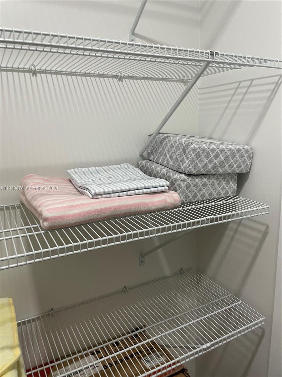 PARKER PLAZA CONDO ESTATE - Residential Lease