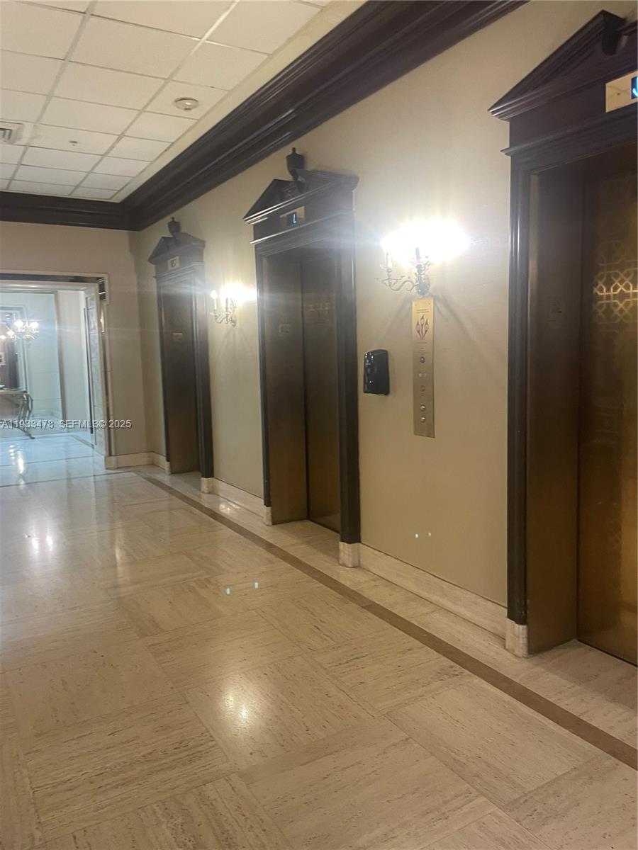 PARKER PLAZA CONDO ESTATE - Residential Lease