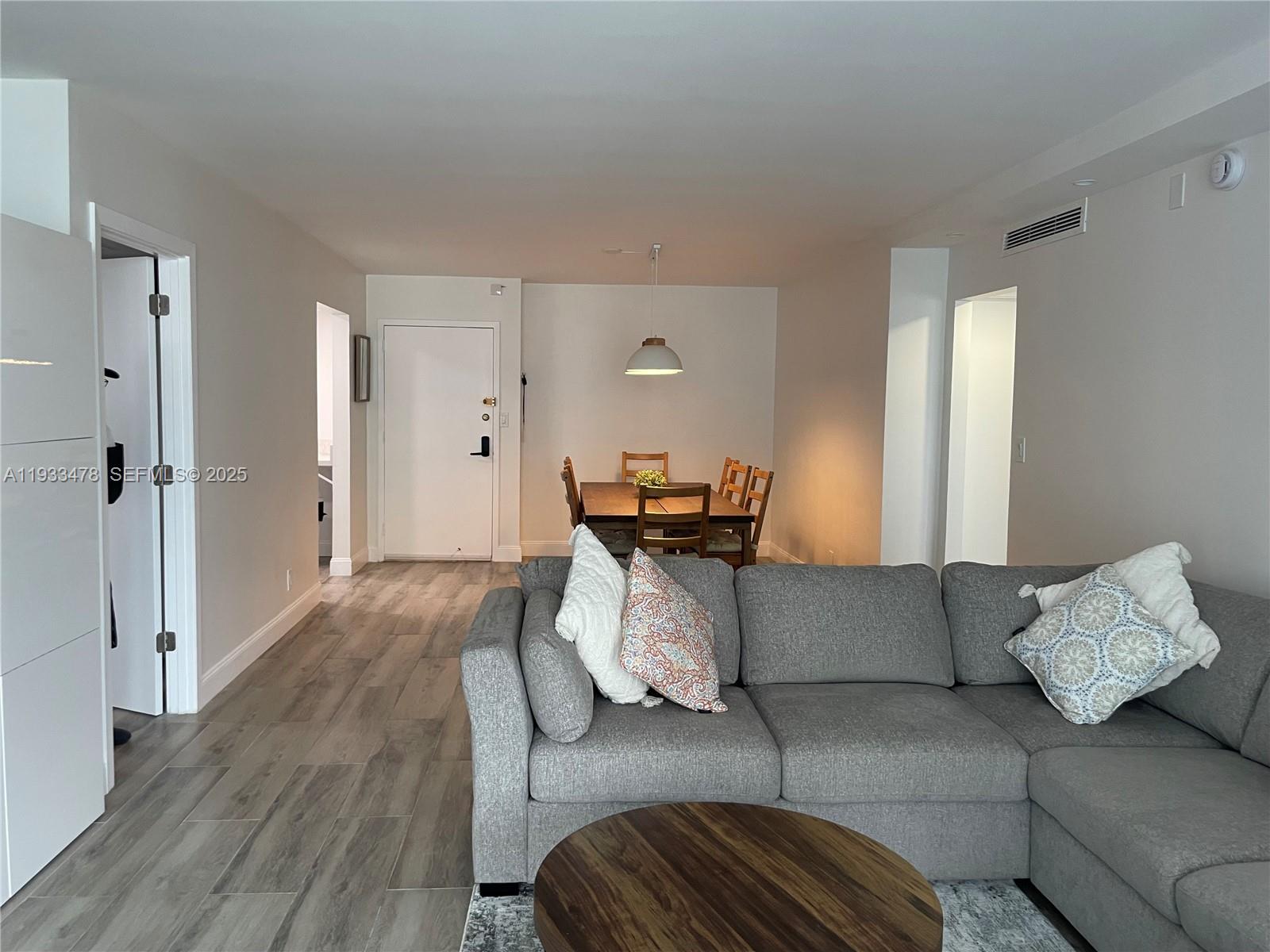 PARKER PLAZA CONDO ESTATE - Residential Lease