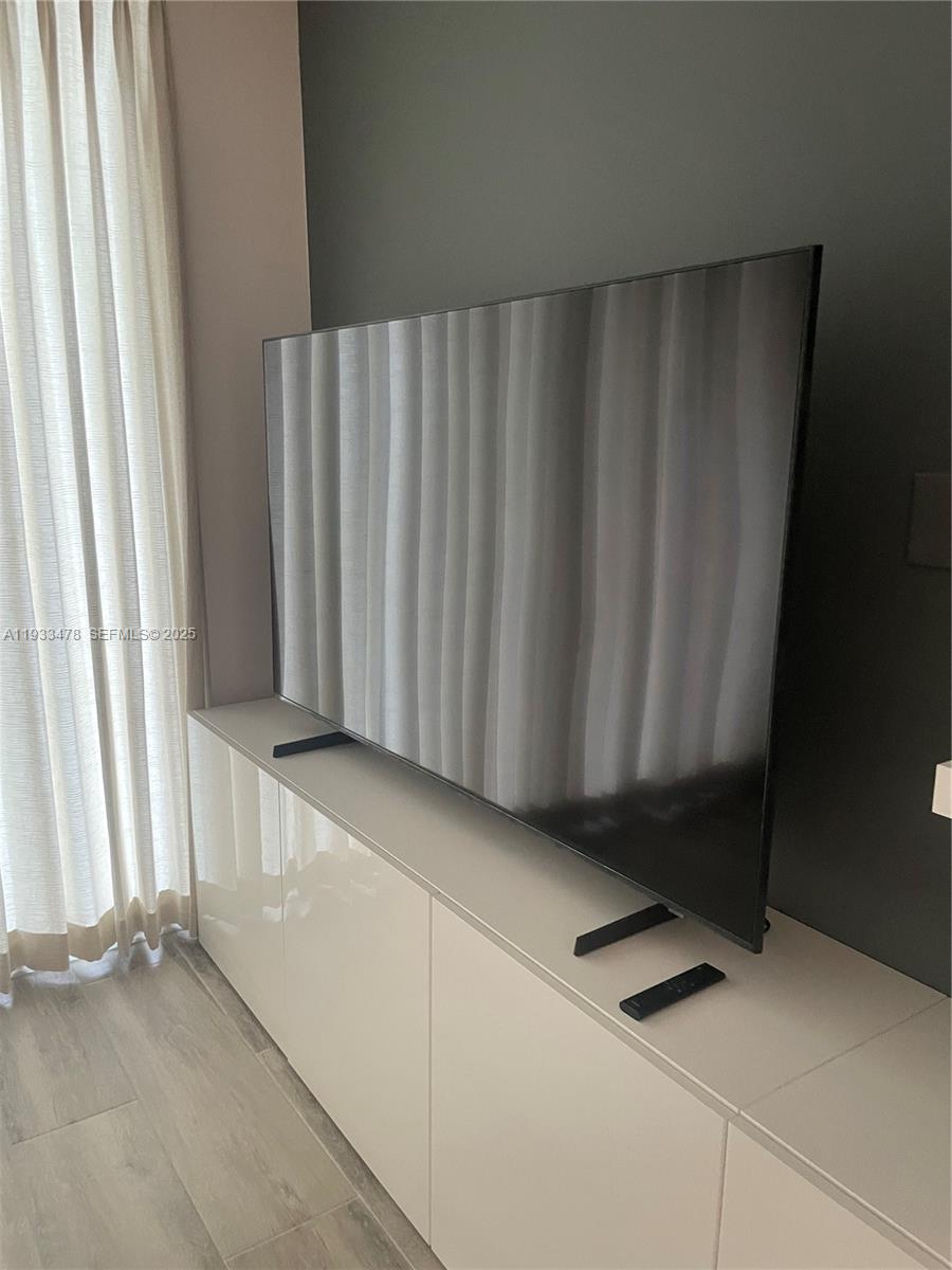 PARKER PLAZA CONDO ESTATE - Residential Lease