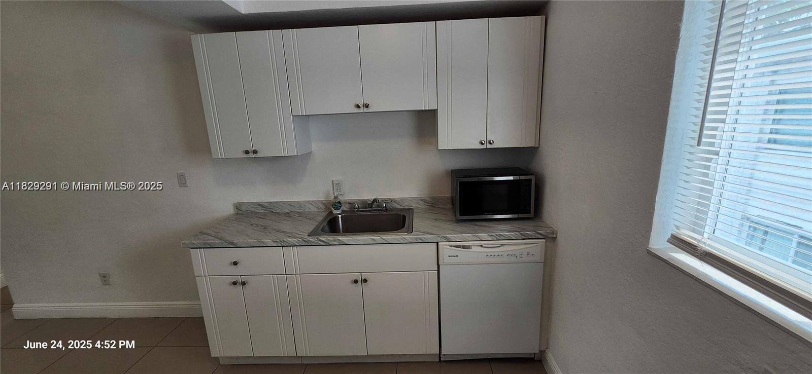 9800 E Bay Harbor 12