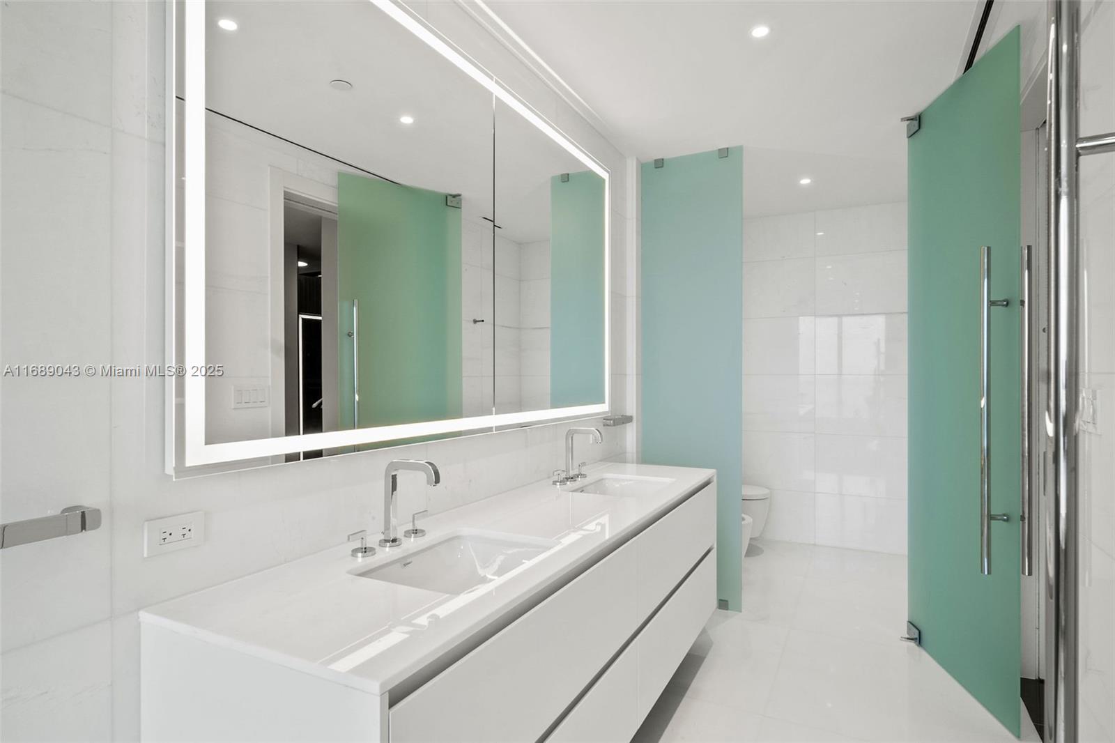 Aston Martin Residences - Residential