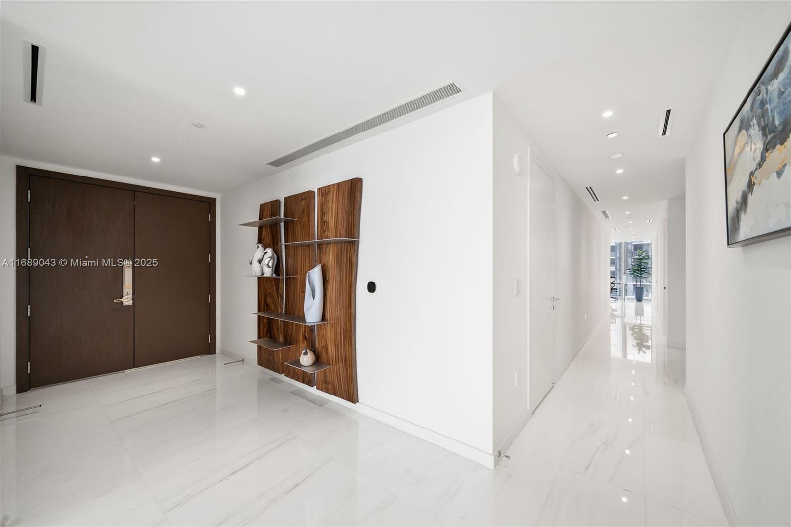 300 Biscayne Blvd Way 3803 Finished & Furnished