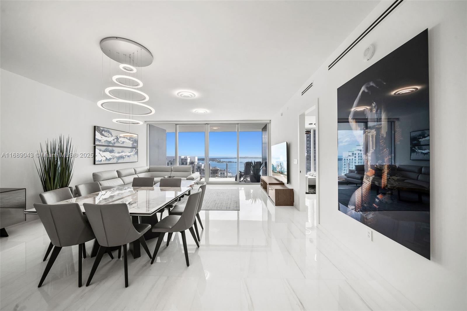 300 Biscayne Blvd Way 3803 Finished & Furnished