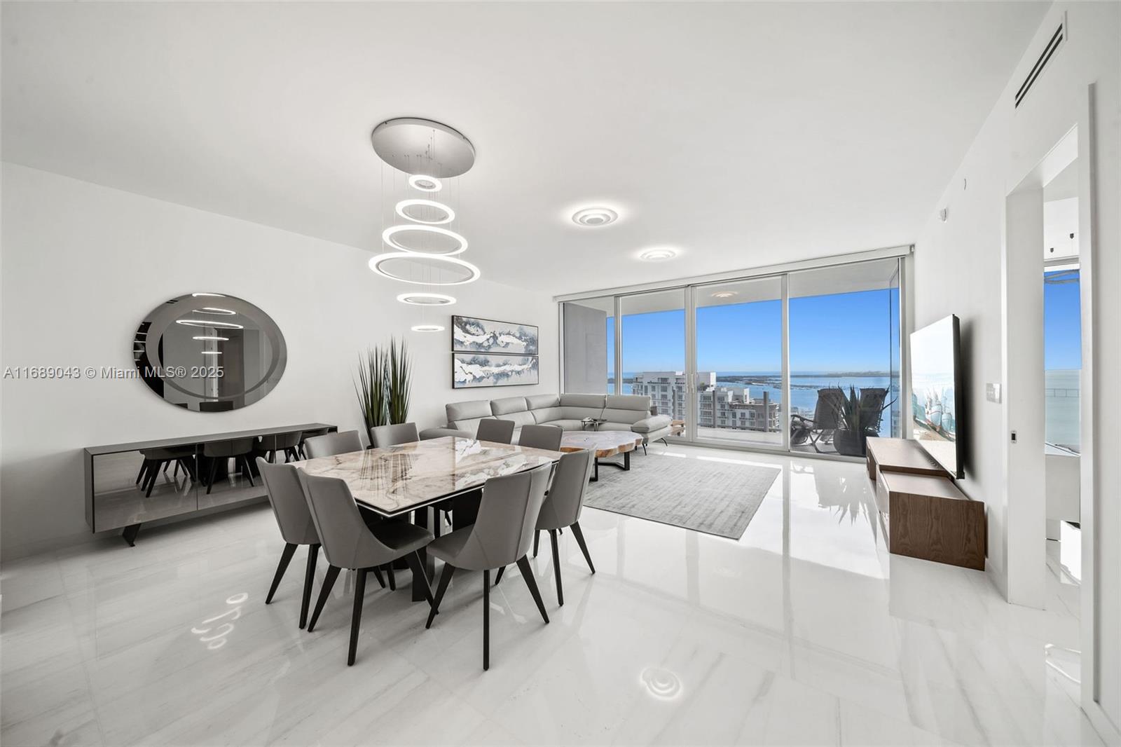 300 Biscayne Blvd Way 3803 Finished & Furnished