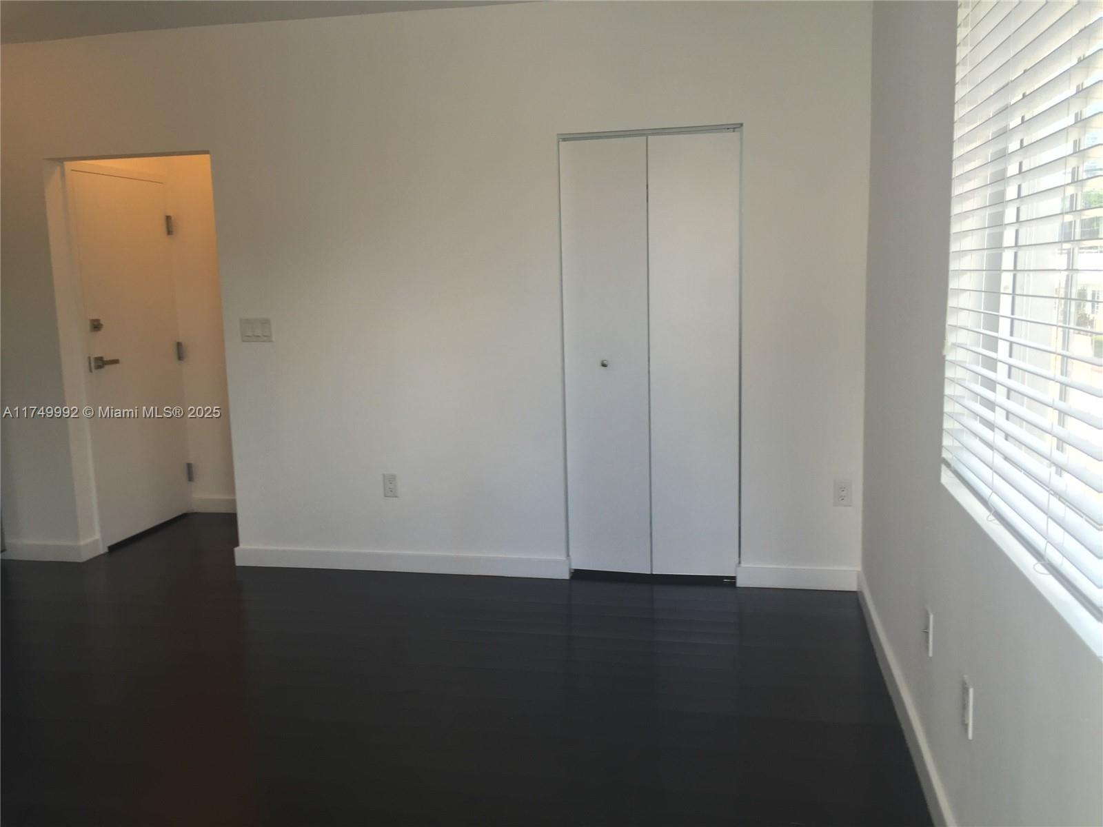 551 Michigan Ave 224 W/ Parking