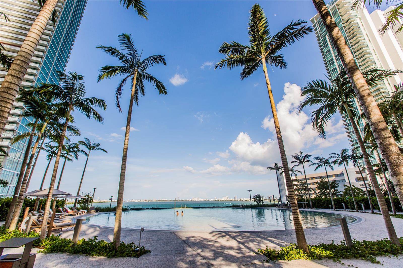 PARAISO BAY CONDO - Residential