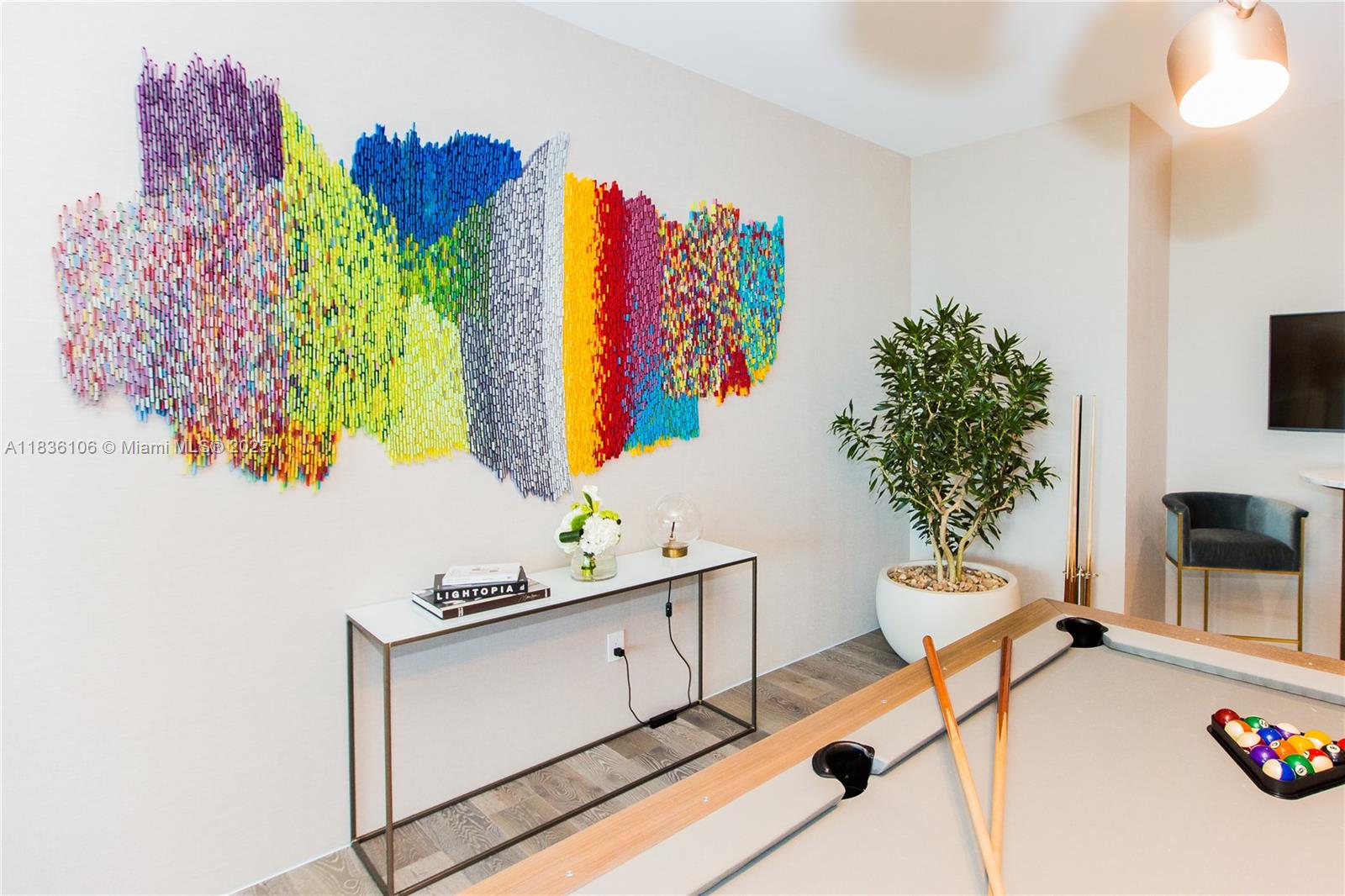 PARAISO BAY CONDO - Residential