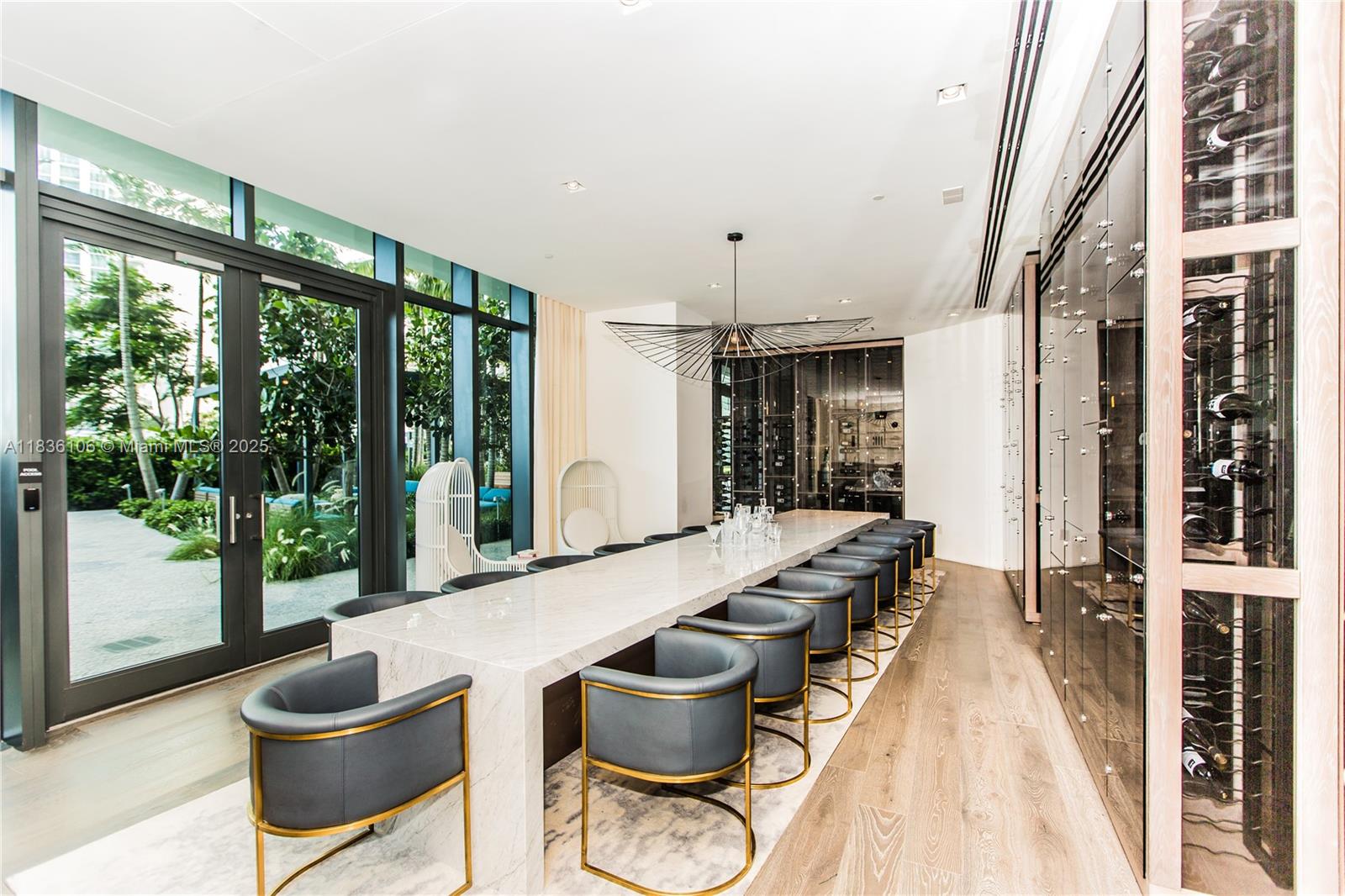 PARAISO BAY CONDO - Residential