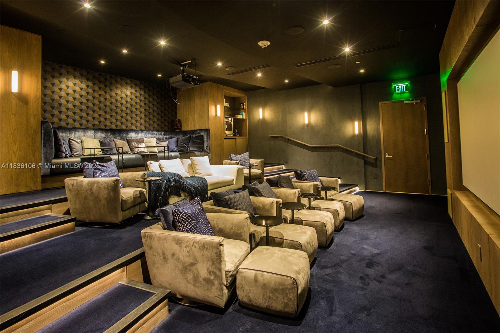 PARAISO BAY CONDO - Residential