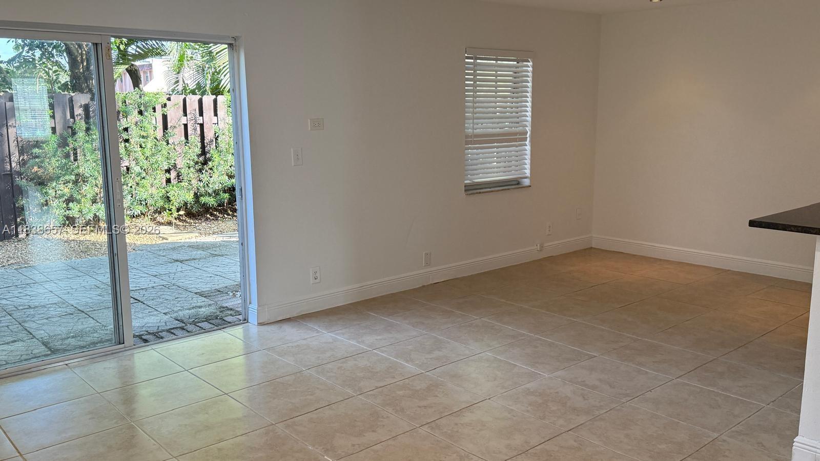 ARROWHEAD GOLF & TENNIS C - Residential