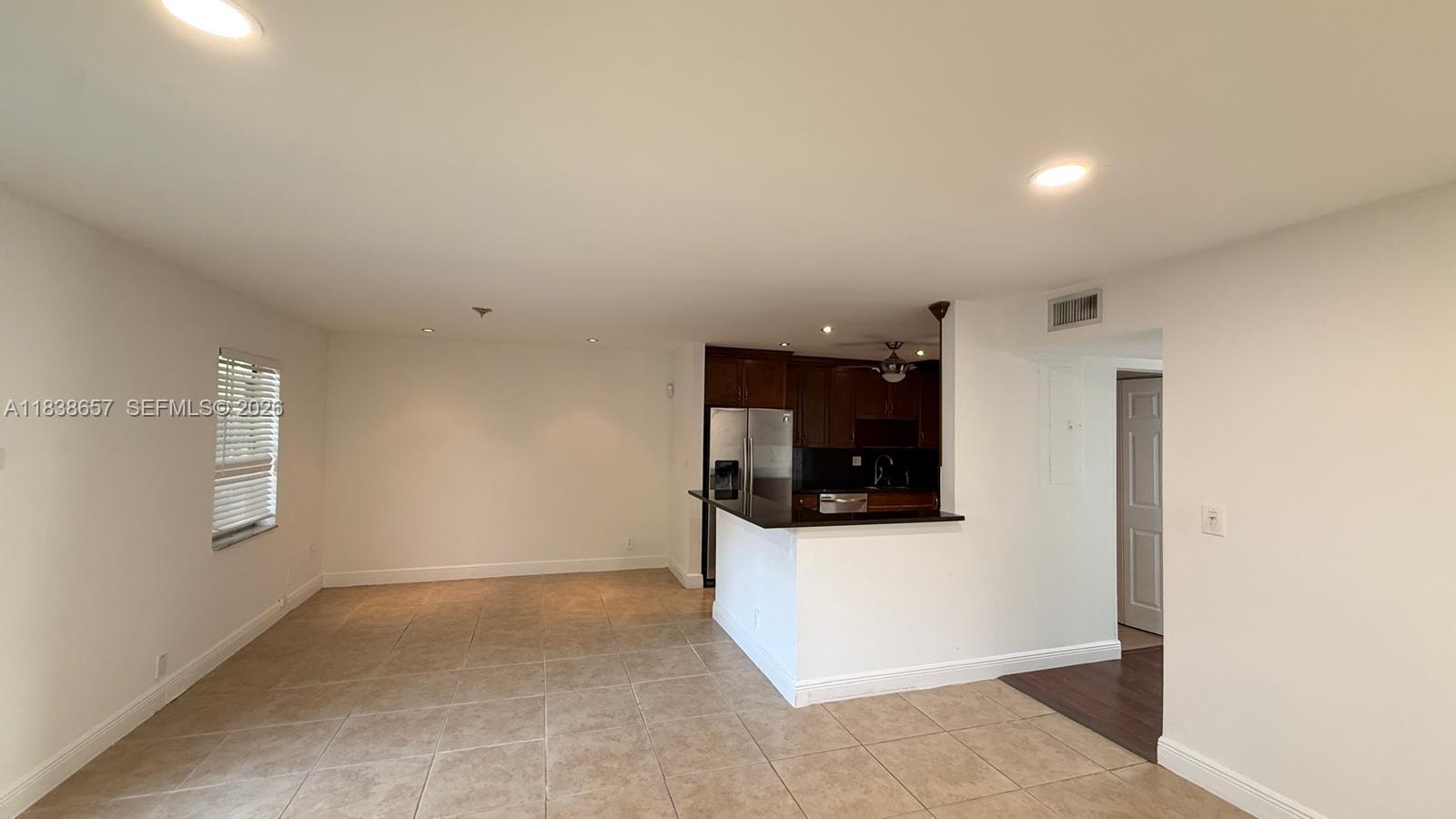 ARROWHEAD GOLF & TENNIS C - Residential