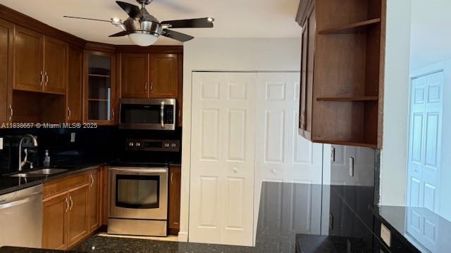 ARROWHEAD GOLF & TENNIS C - Residential