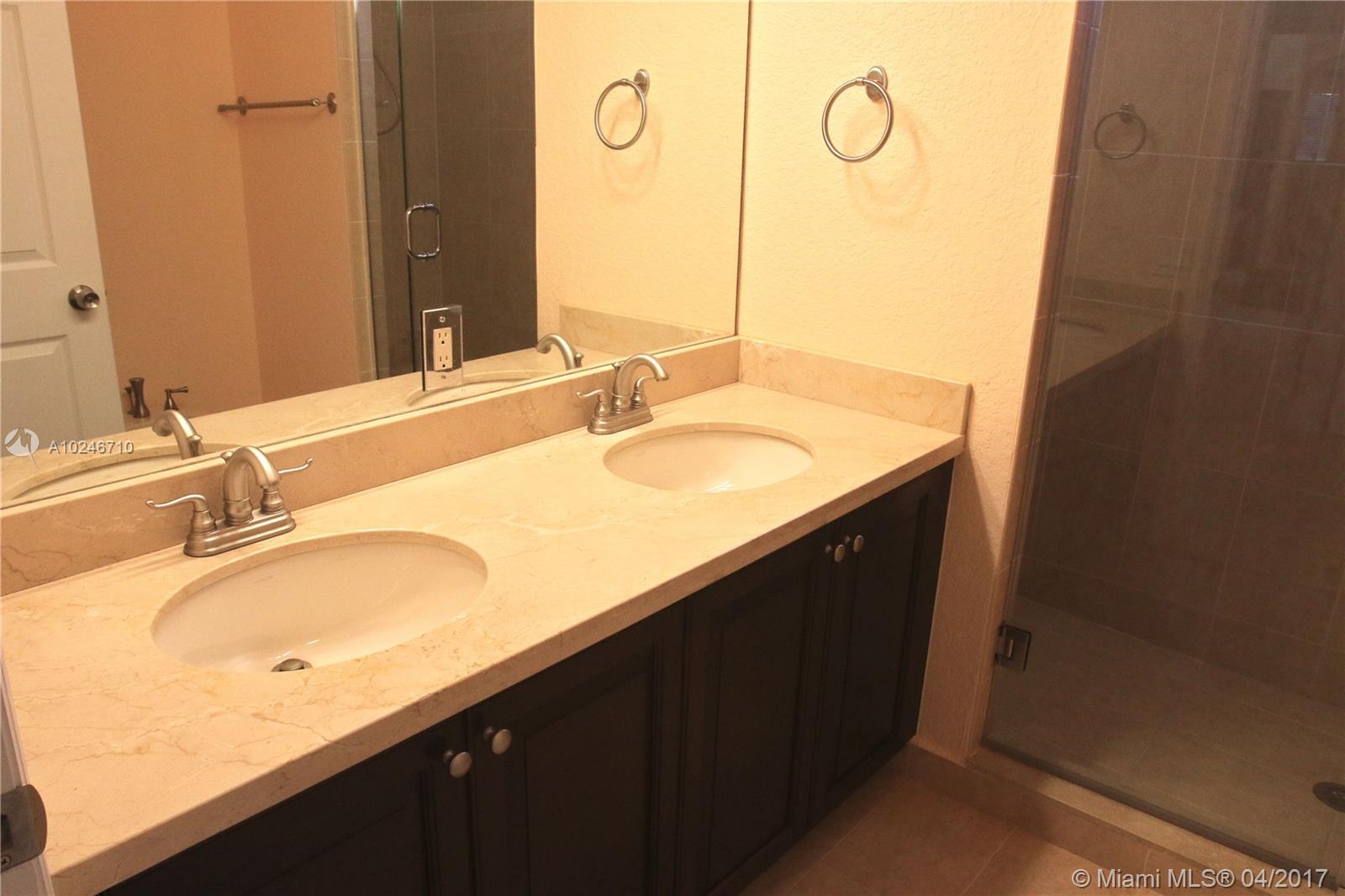 Redland Acres Avocado Hom - Residential