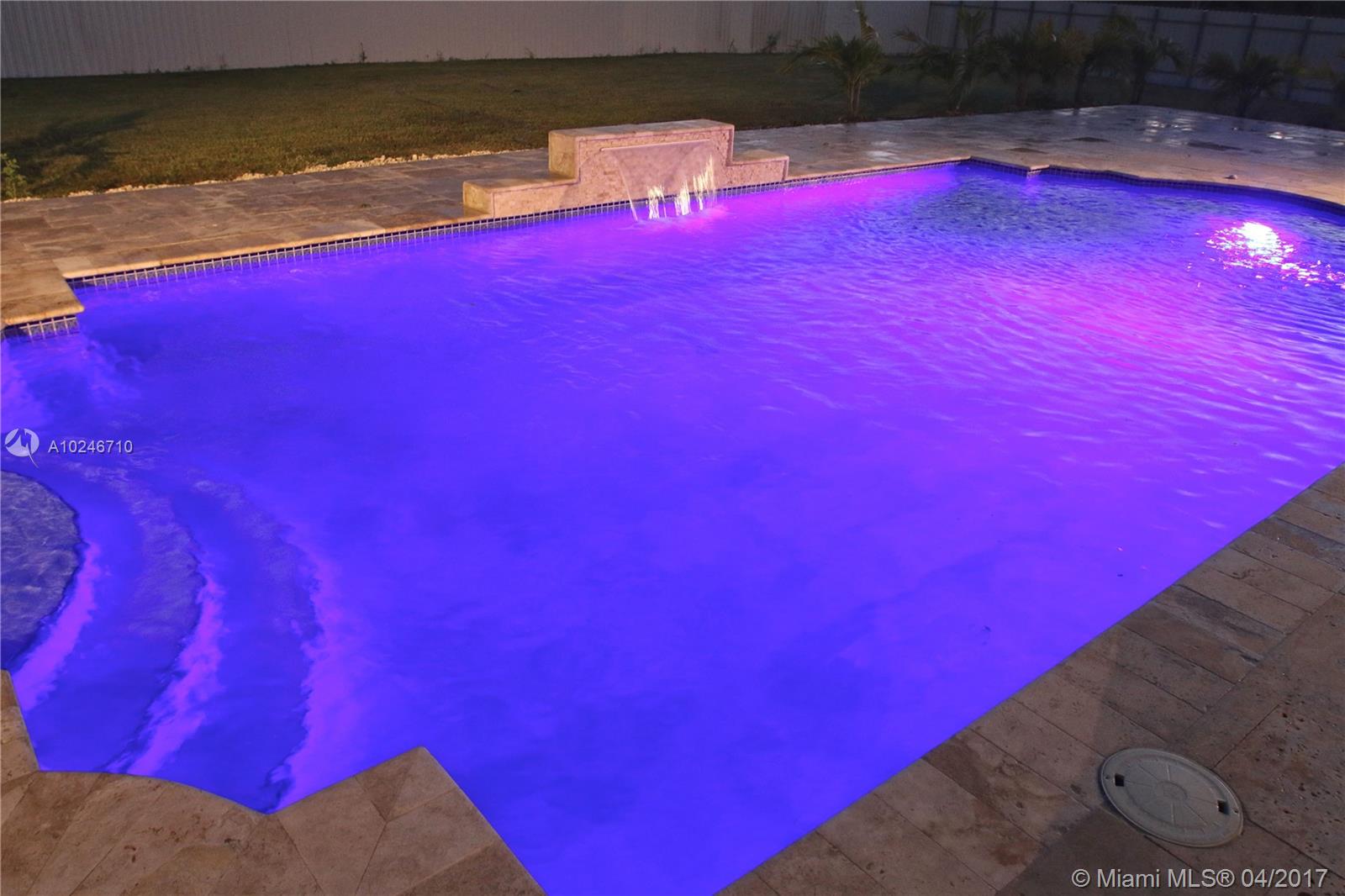 Redland Acres Avocado Hom - Residential