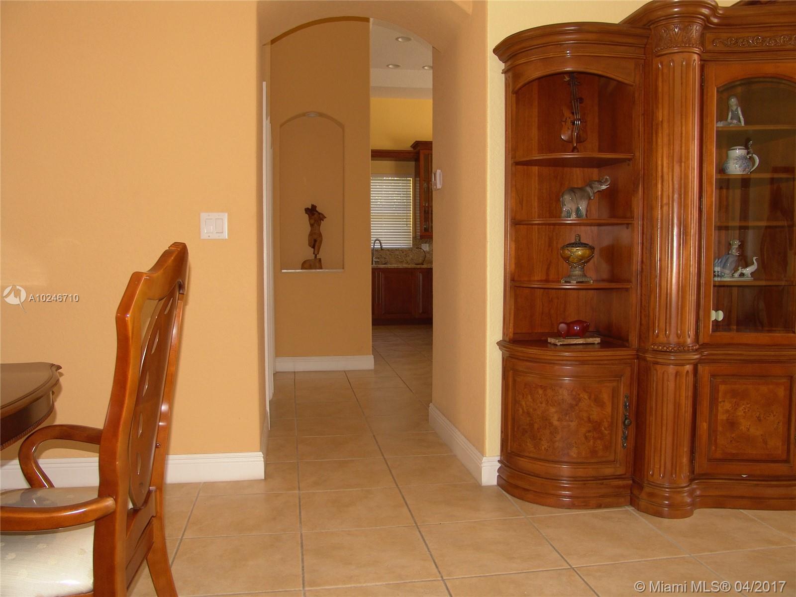 Redland Acres Avocado Hom - Residential