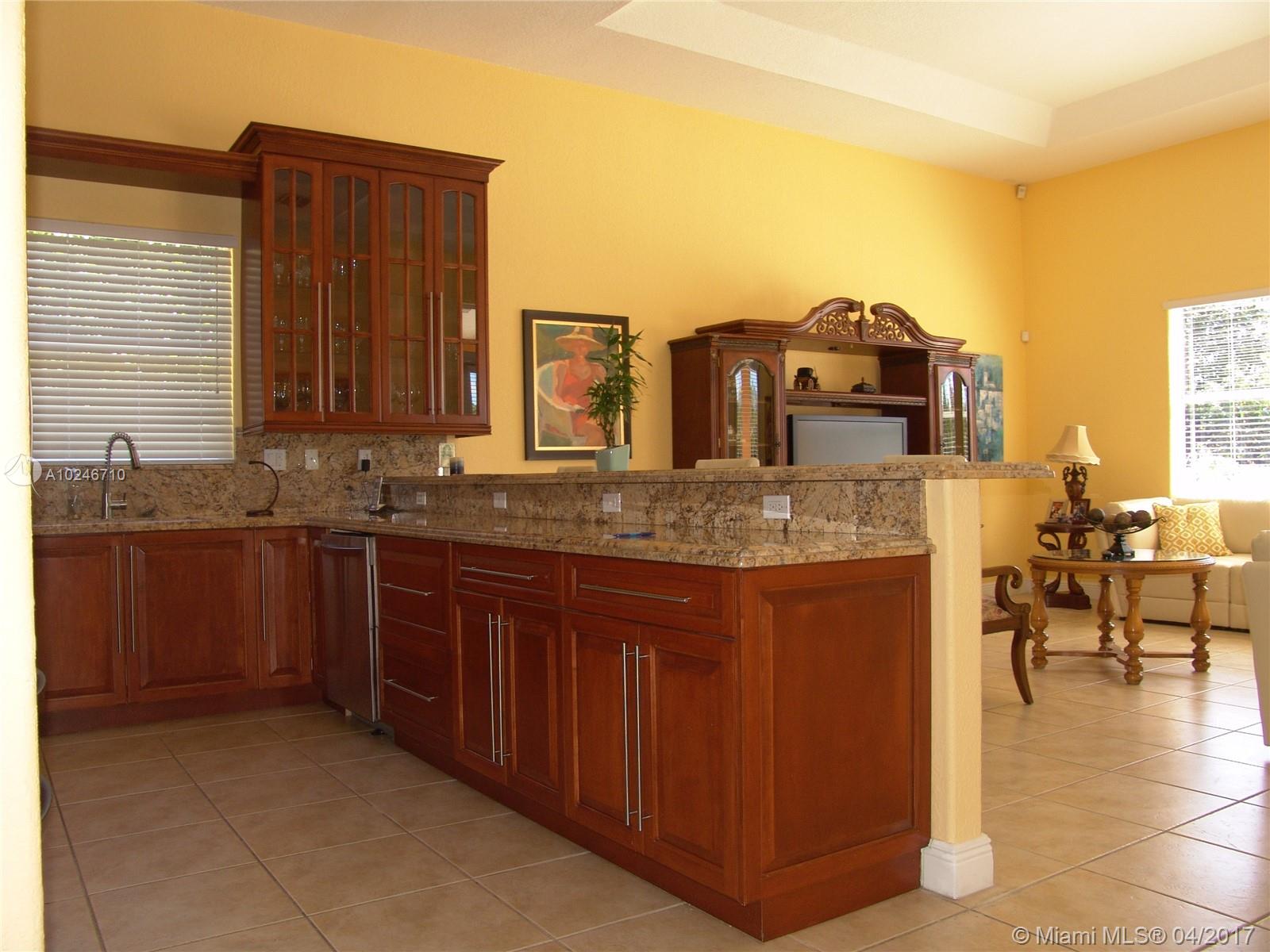 Redland Acres Avocado Hom - Residential