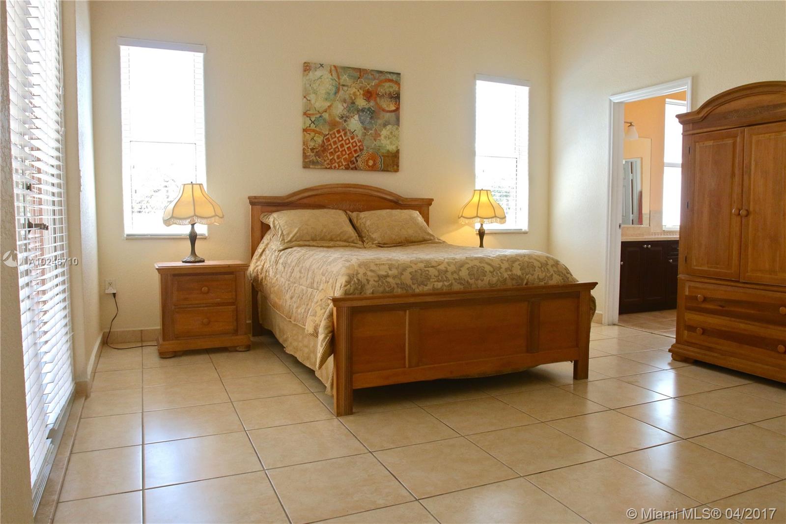 Redland Acres Avocado Hom - Residential