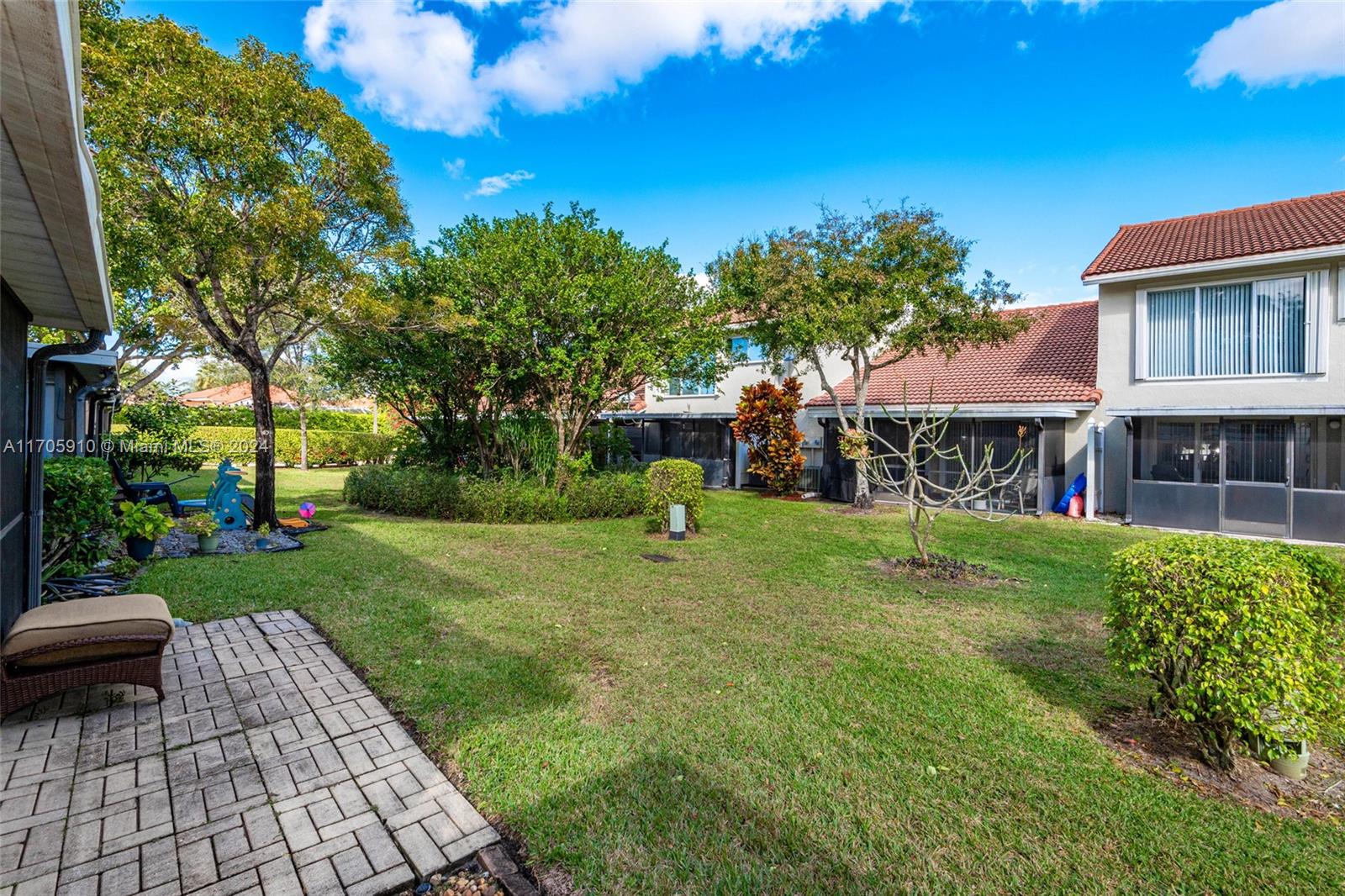HOLIDAY SPRINGS VILLAGE - Residential