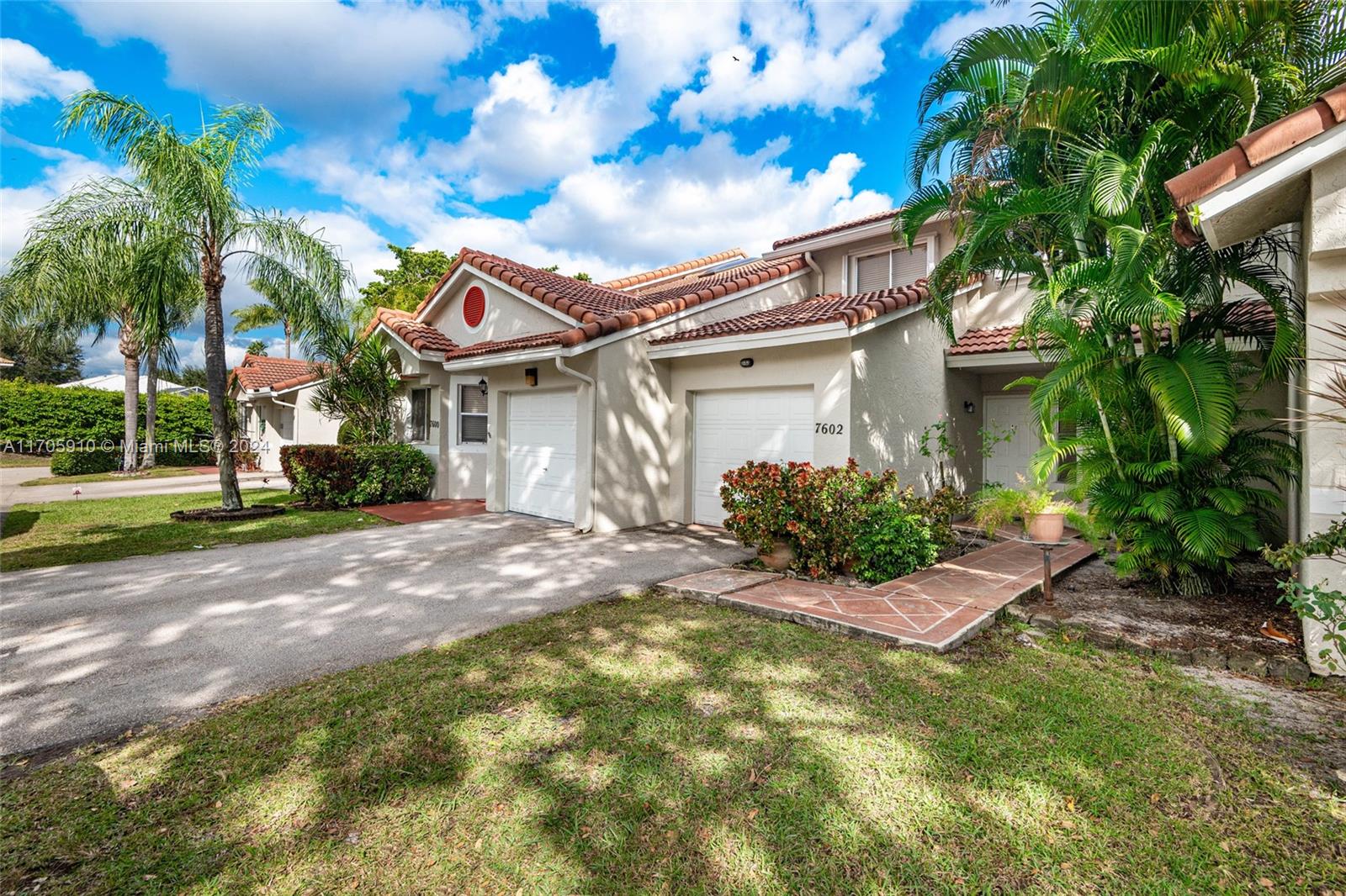 7602 S Pinewalk Dr S 154