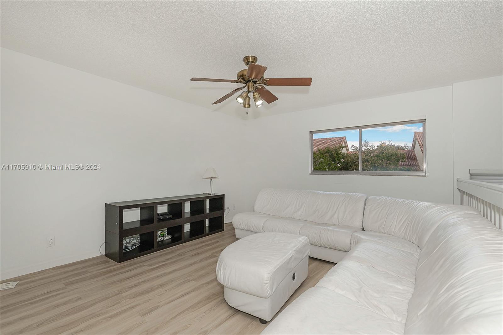 HOLIDAY SPRINGS VILLAGE - Residential